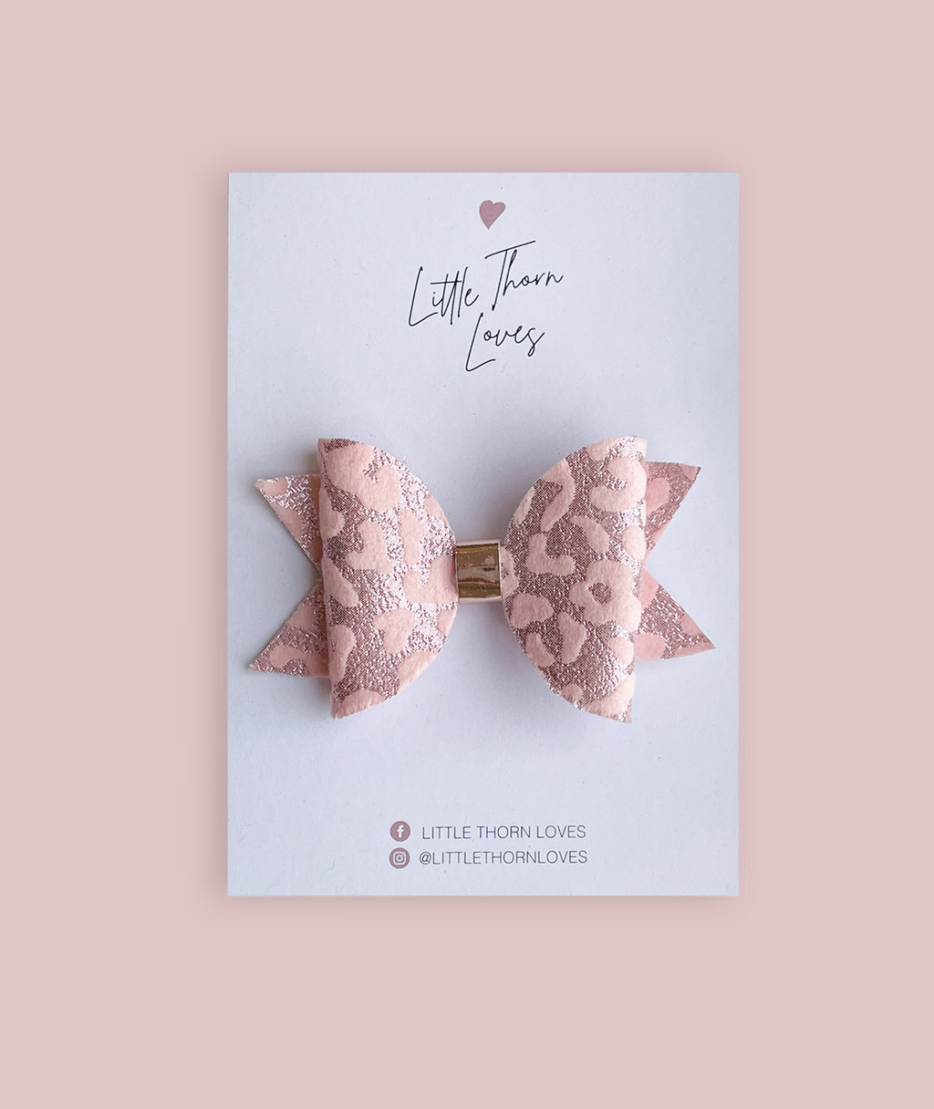 Blush Leopard Clip